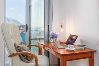 Infinity Sea View Apartment - 2