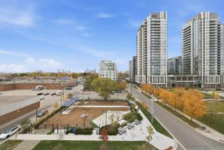 Scenic 2BR Condo with Views & Free Parking - 5
