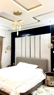 Emilomo Exclusive Luxury Apartment - 5