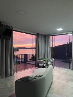 Casa Refúgio Mirante com vista espetacular para o Lago - 5