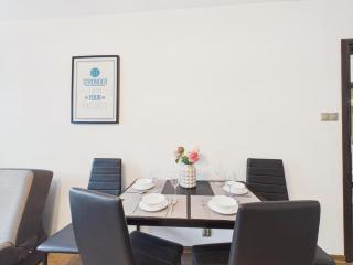Przymorze Jagiellońska Family Apartment by Solarento - 1