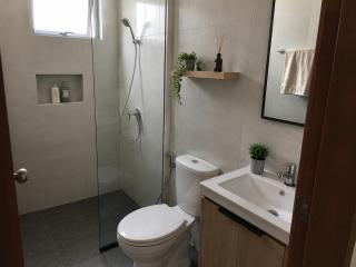 Paldor Peak Guest House 1 - 3