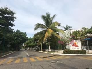 Villa en Ixtapa cerca de la Playa Condominio con Alberca - 8