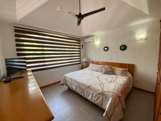 Villa en Ixtapa cerca de la Playa Condominio con Alberca - 1