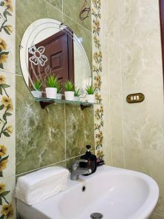Modern serviced apartment with comfort and privacy - 4