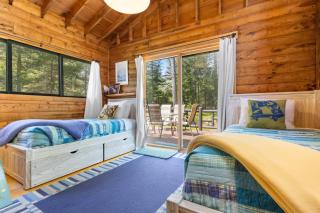Cozy home with serene views, wood-burning fireplace & wifi - 9