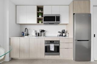 Modern Escape with Panoramic Views - 8