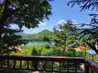 Gapyung 2nd floor private house, 15 people, North River full view, garden, karaoke, barbecue, 3 rooms 3 beds, 3 minutes to go! - 1