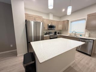 De Executive Luxury Home - 6