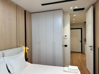 Stylish Stay - Central Tirana - 8