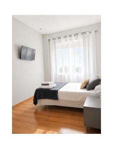 Luna Room - 5