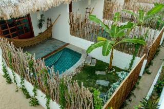 Pura Vida Hotel - 9