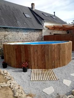 Gîte avec jacuzzi privatif et piscine privative - Haras Le Val Du Conte - 9