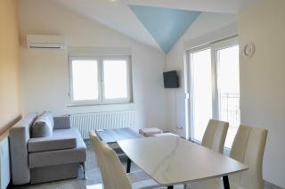 House Mara - 1