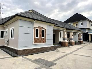 La Paix Courtyard Apartments - 0
