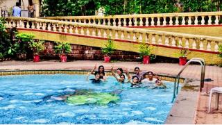 GoMyHome 2 BHK Apartment Close to Candolim Beach - 1