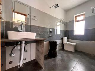 Middleland homestay kaza - 0