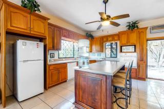 Enchanting home with pool volleyball mountain & city views & AC - 5