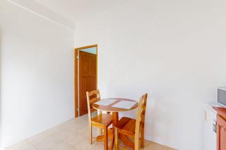 Charming single-level apartment with kitchenette and great location - 6