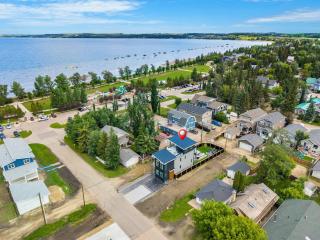 The Shoreline a Luxury Escape with Rooftop & Hot Tub - 5
