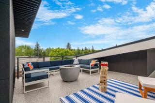 The Shoreline a Luxury Escape with Rooftop & Hot Tub - 8