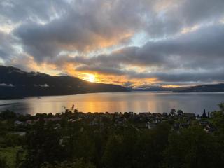 House with stunning fjord view in Balestrand - 9