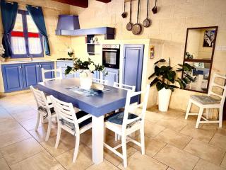 Farmhouse Gulinu with pool - 3