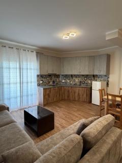 Apartamente Shengjn - 3