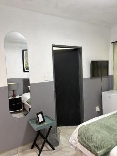 Executive Luxury Room Stylish Pretoria Stay - 4