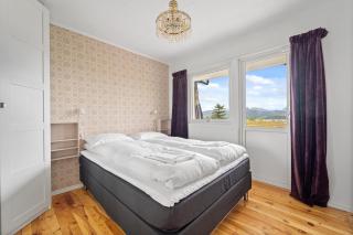 Central Arctic Panoramic Views By North Estate - 7