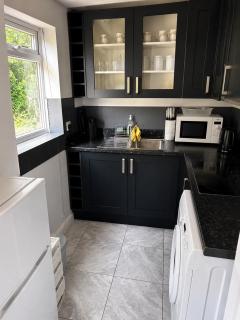 Lower Earley Ground Floor Studio - 5
