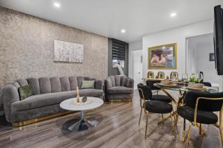 The Golden Grey Residence - 8