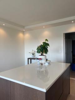 Beautiful apartment perched above the city with stunning views - 6