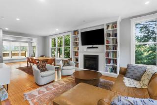 Sojourn Sunlit 4BD Rowhome on Capitol Hill - 6