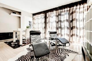 Compact and Calm Ground Floor 1BR with Patio - 8