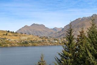 NEW Luxury Escape Remarkables & Lake Views - 3