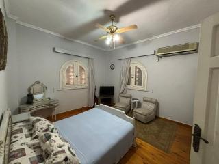 Kirair gate villa -families only - 5
