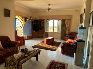 Kirair gate villa -families only - 2