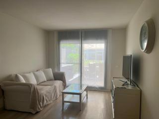 Bajo con terraza privada con acceso directo a la piscina - 2