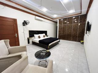 Fiora inn Hotel Johar town Lahore - 4