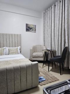 Selah Cozy Studio with Roof Top, 5G Wifi, Netflix, Close to CBD - 0