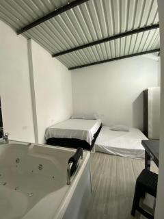 Ambar Apartahotel Jacuzzi - 4