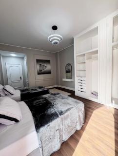 Luxury 5-Star Apartment, Prime Nile View - 5