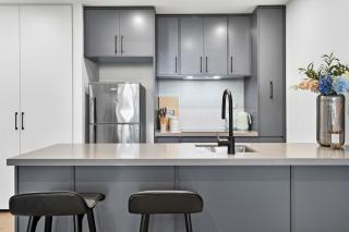 Executive Stay North Melb 2BR Parking Gym - 4