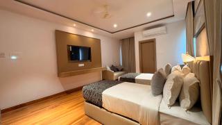 Hotel Tulip Hyderabad Airport Zone - 5