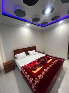 Regal Heights - 6