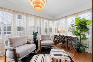 Charming 2BR Lake Erie Retreat Near Gordon Square - 6
