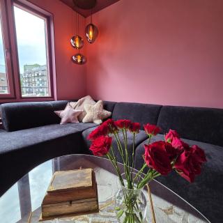 Bright and modern 2-room apartment with a sunny balcony - 6