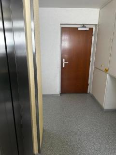 Panorama City Appartement Göppingen - 5 Einzelbetten, Küche, Balkon, Parkplatz, Aufzug, WLAN - 3