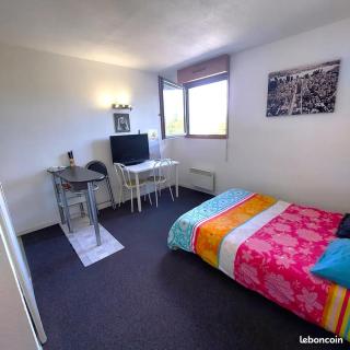 studio tout équipé, proche centre, gare , vue port - 3